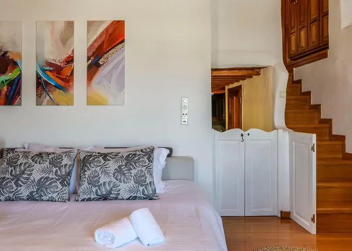 Villa Floral With Marvelous View To